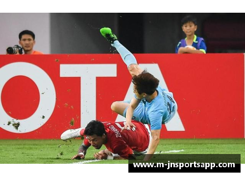 曼城主场2-0战胜京东FC，成功晋级亚冠八强，开启逆袭之路